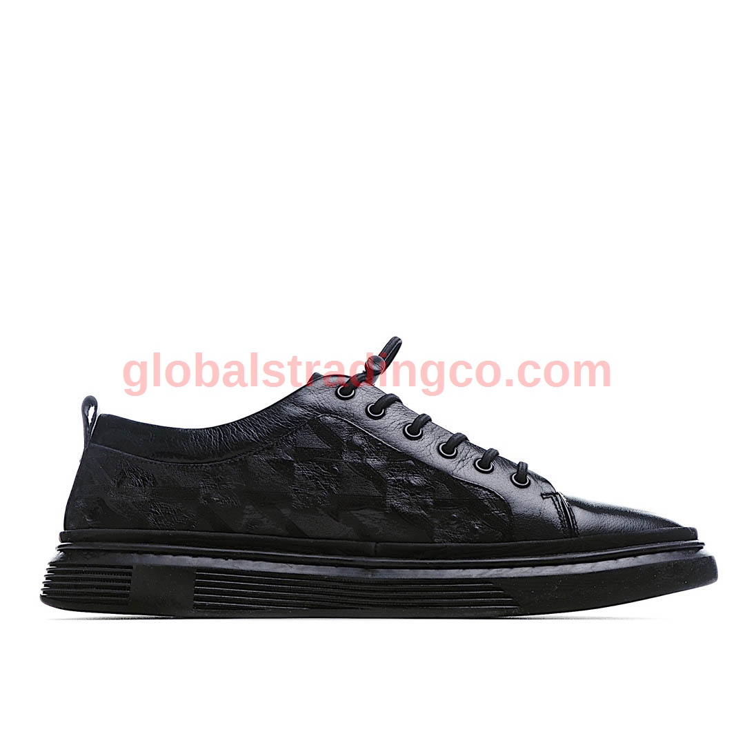 Gucci Distressed Screener Sneaker